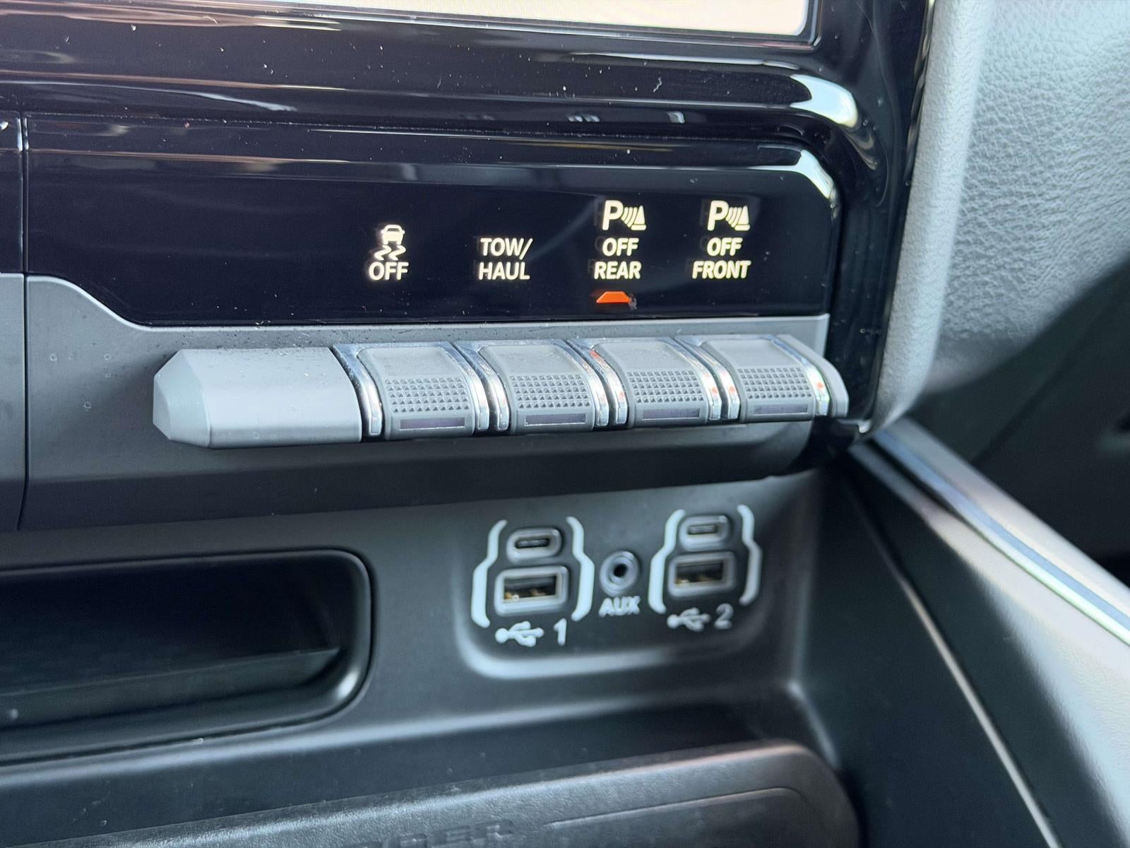2023 RAM 1500 Laramie Crew Cab 4x4 6'4' Box