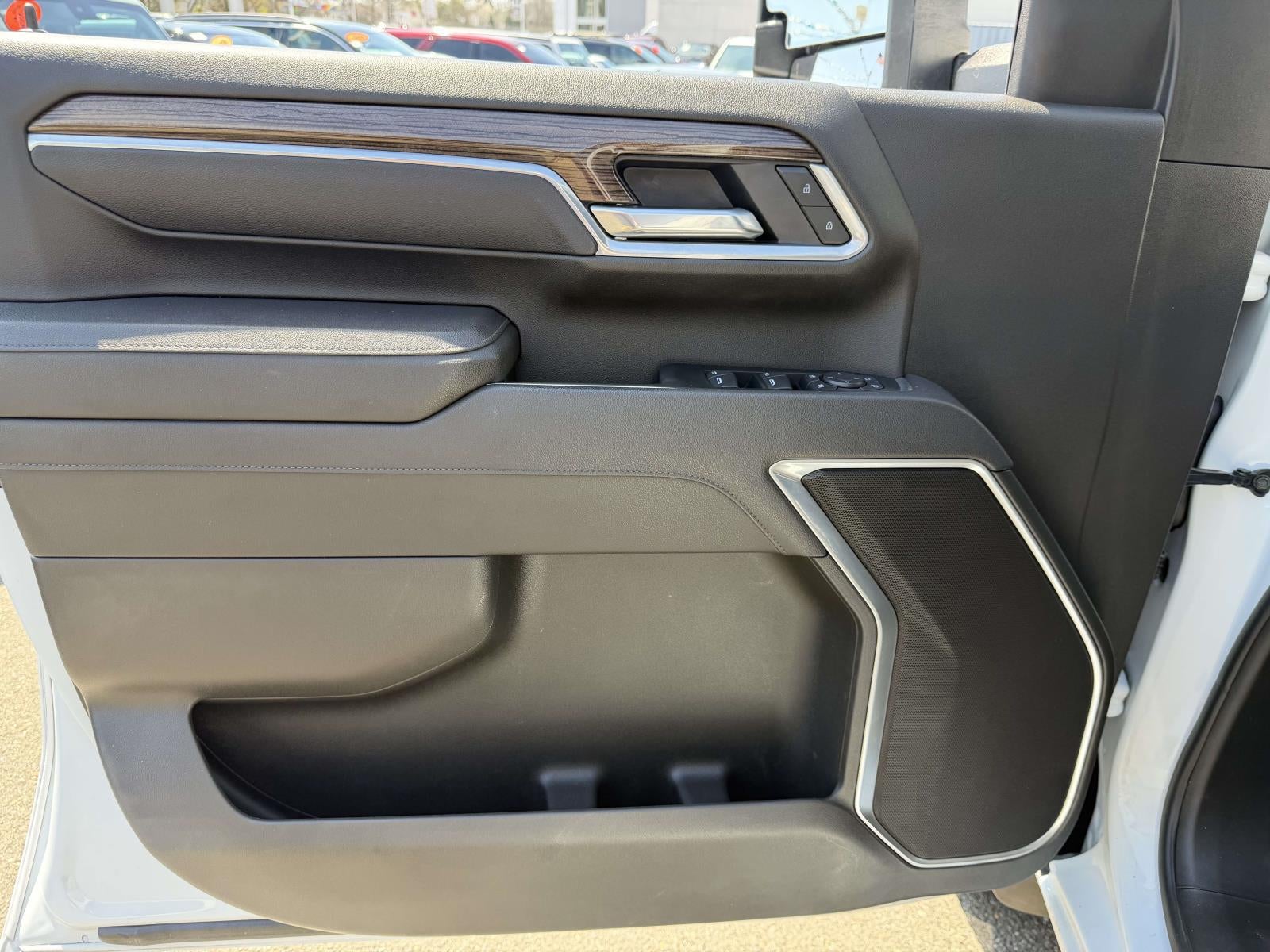 2025 Chevrolet Silverado 2500HD 4WD Crew Cab Long Bed LT