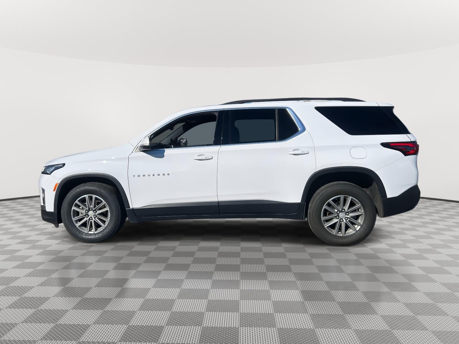 2023 Chevrolet Traverse AWD LT Leather