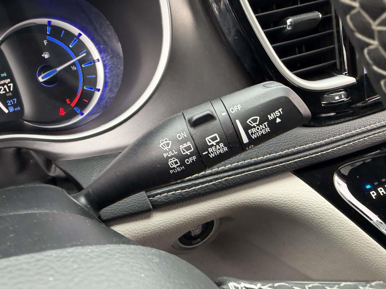 2023 Chrysler Pacifica Hybrid Touring L