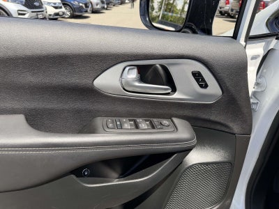 2024 Chrysler Pacifica Hybrid S Appearance Pkg