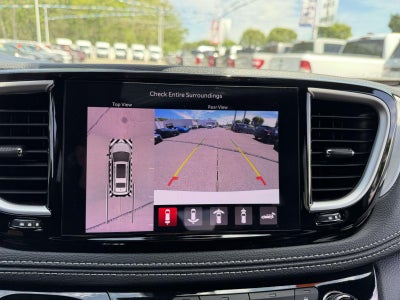 2024 Chrysler Pacifica Hybrid S Appearance Pkg
