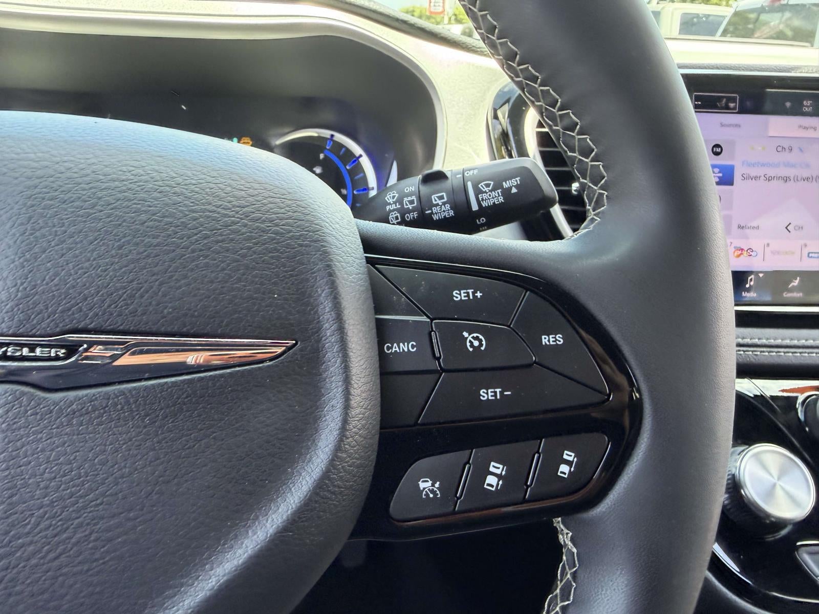 2024 Chrysler Pacifica Hybrid S Appearance Pkg