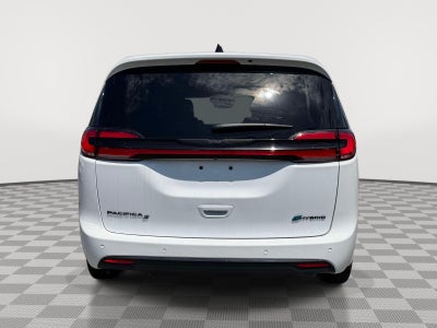 2024 Chrysler Pacifica Hybrid S Appearance Pkg