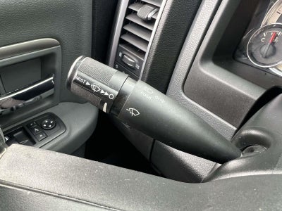 2017 RAM 1500 Big Horn Crew Cab 4x4 5'7' Box