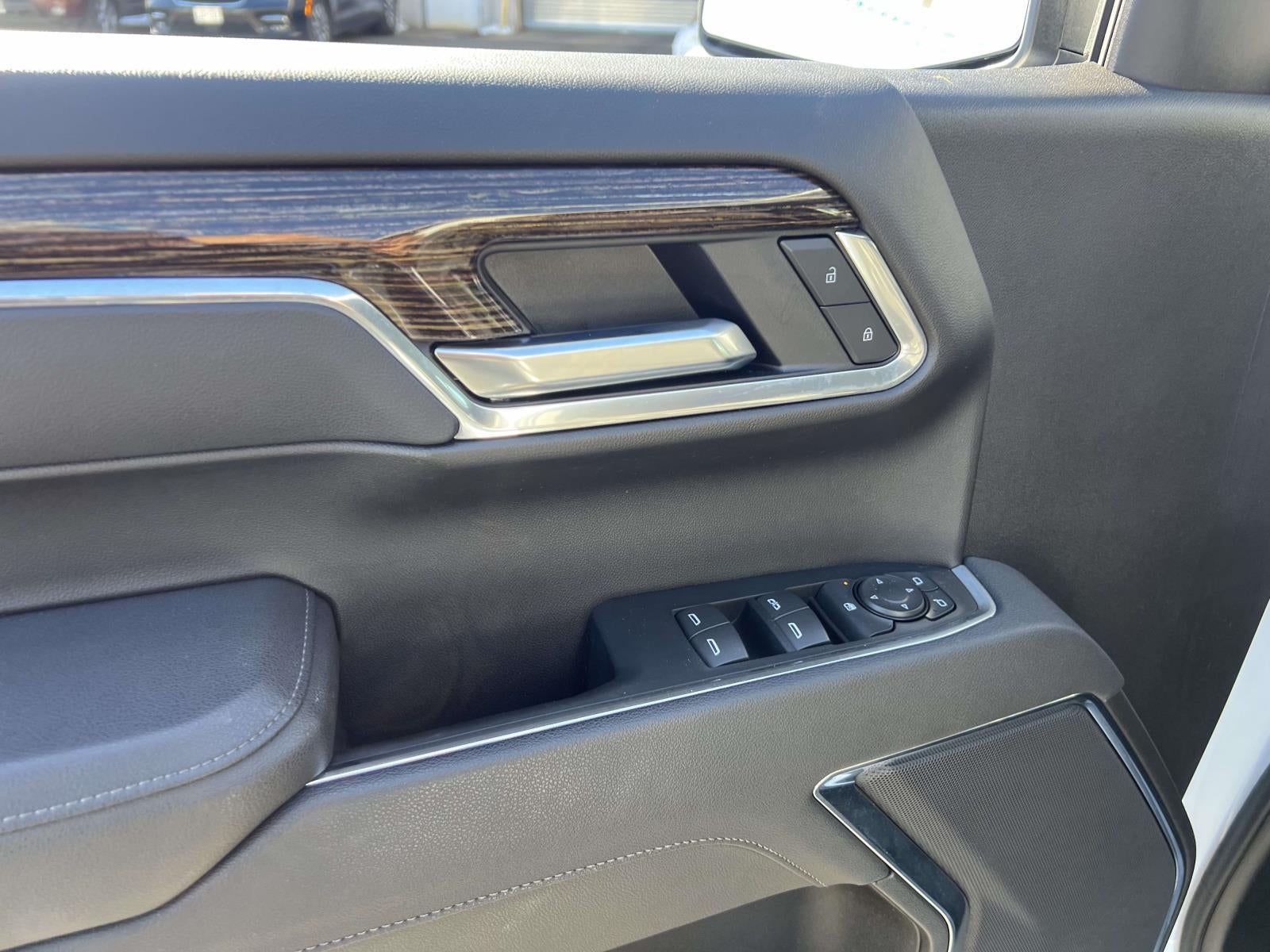 2025 GMC Sierra 1500 4WD Crew Cab Short Box Elevation with 3VL