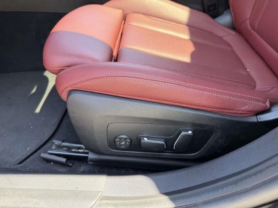 2025 BMW 330i 330i