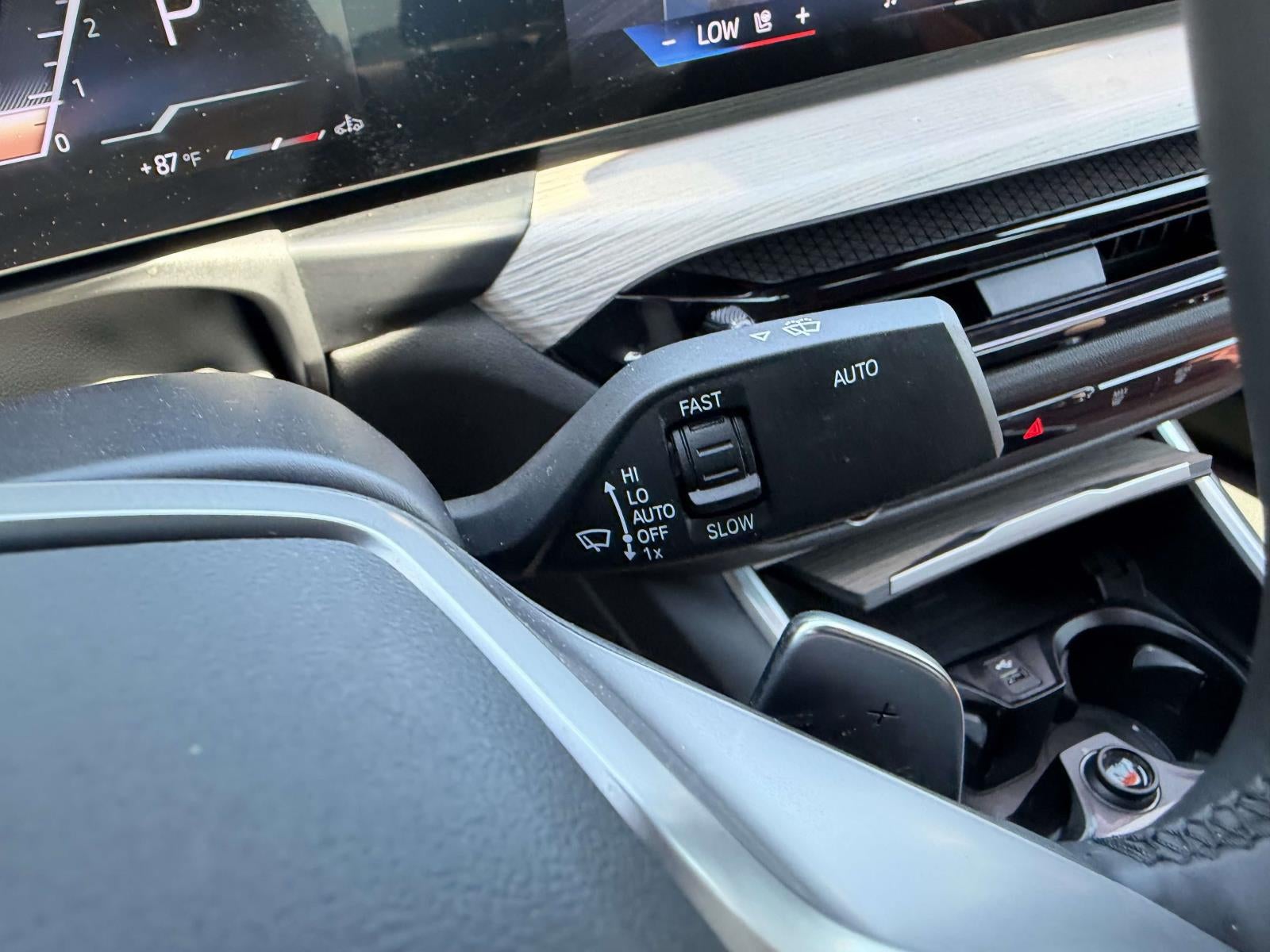 2025 BMW 330i 330i