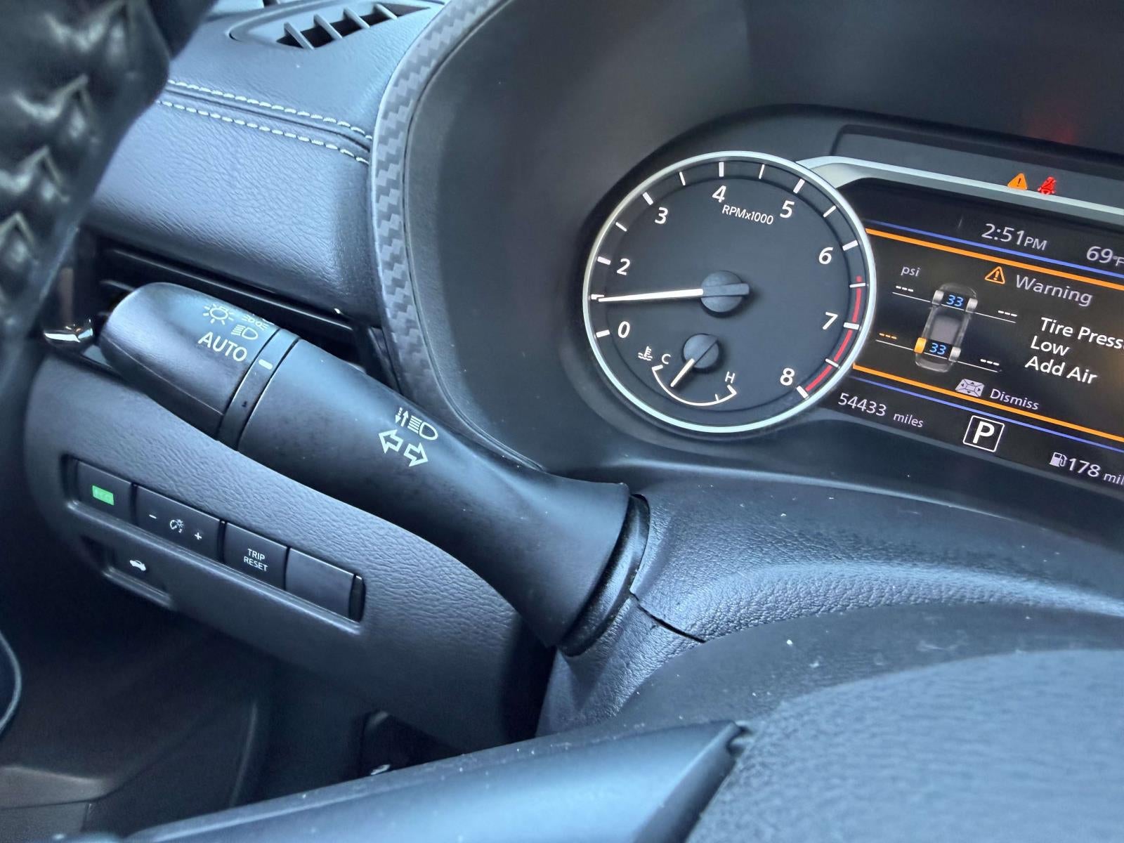 2024 Nissan Sentra SV Xtronic CVT