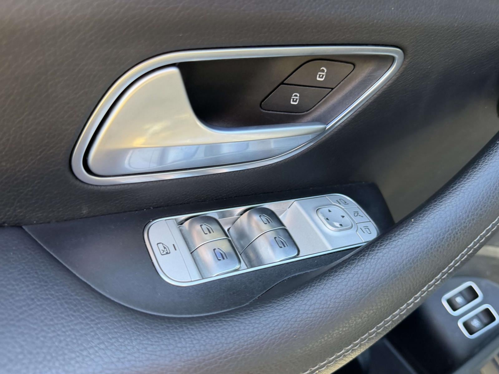 2025 Mercedes-Benz GLE 450e 4MATIC®