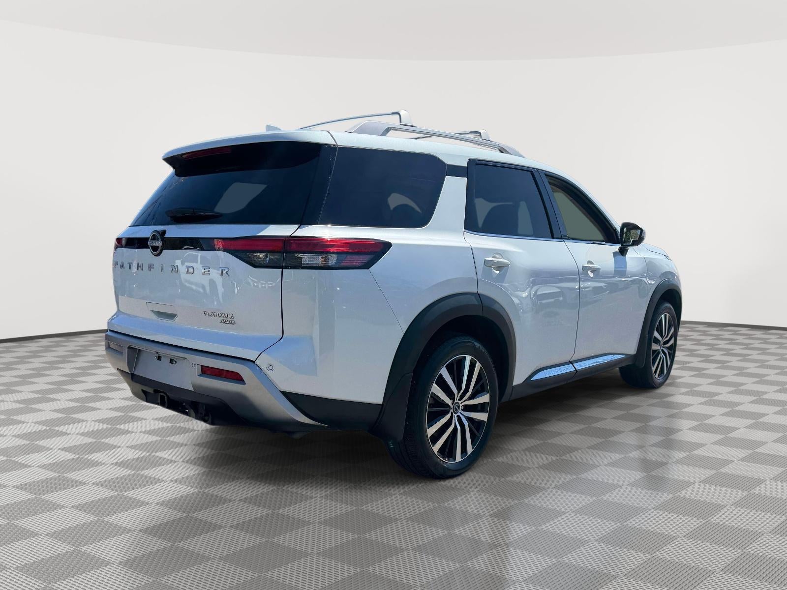 2025 Nissan Pathfinder Platinum 4WD