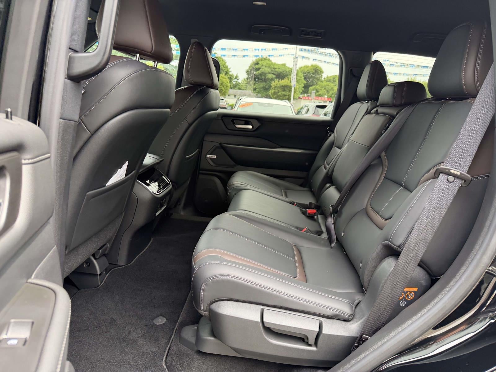 2025 Nissan Armada SL 4WD
