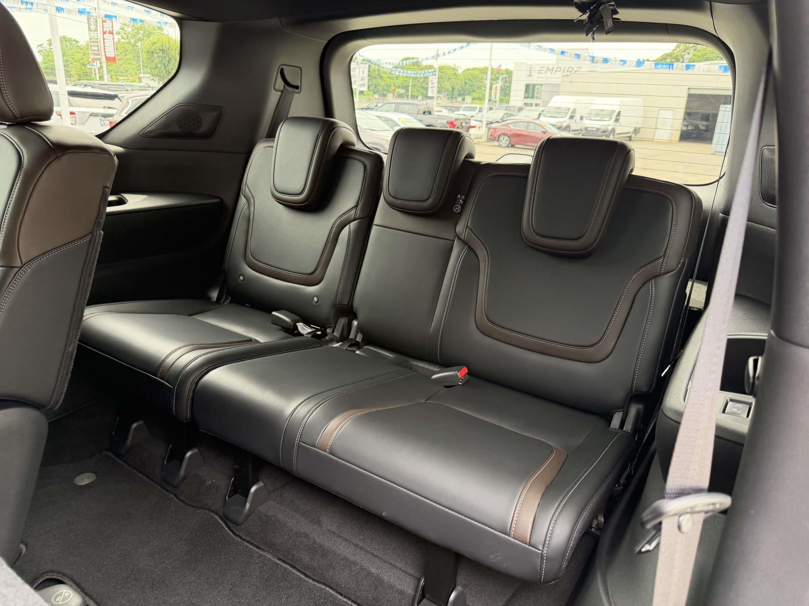 2025 Nissan Armada SL 4WD