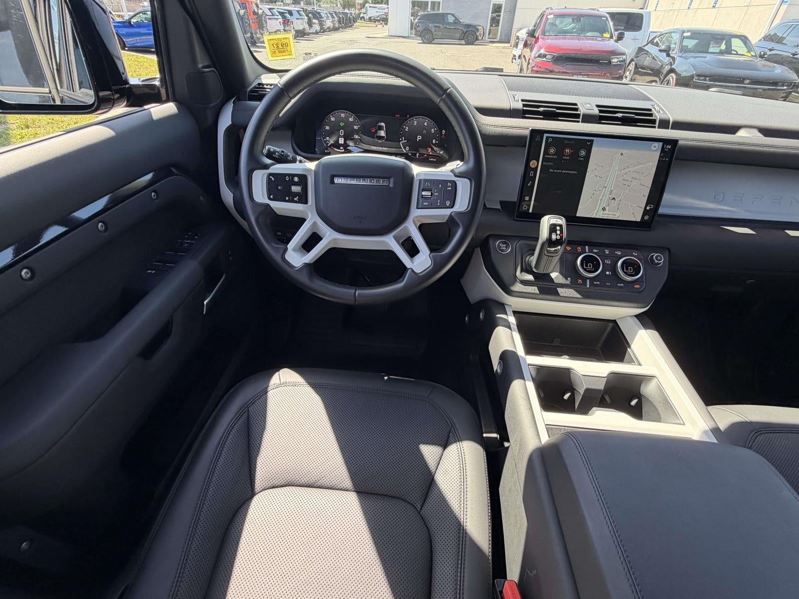 2025 Land Rover Defender 110 P300