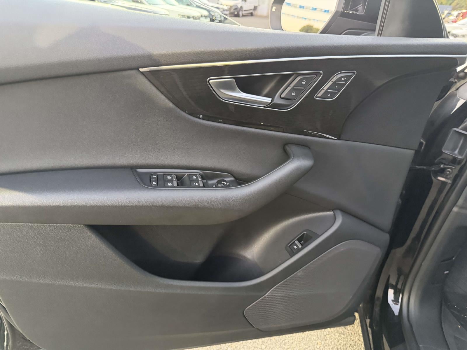 2019 Audi Q8 55 Premium