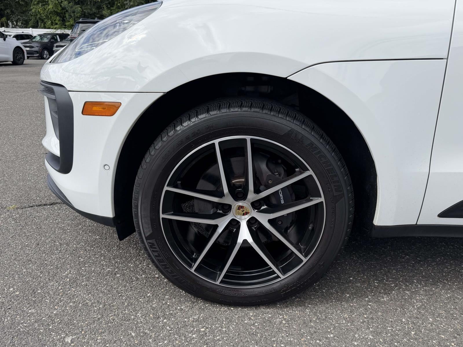 2022 Porsche Macan Base