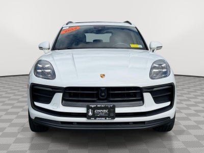 2022 Porsche Macan Base
