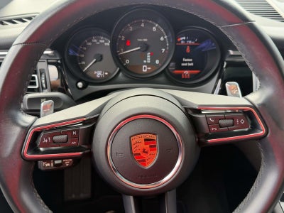 2022 Porsche Macan Base