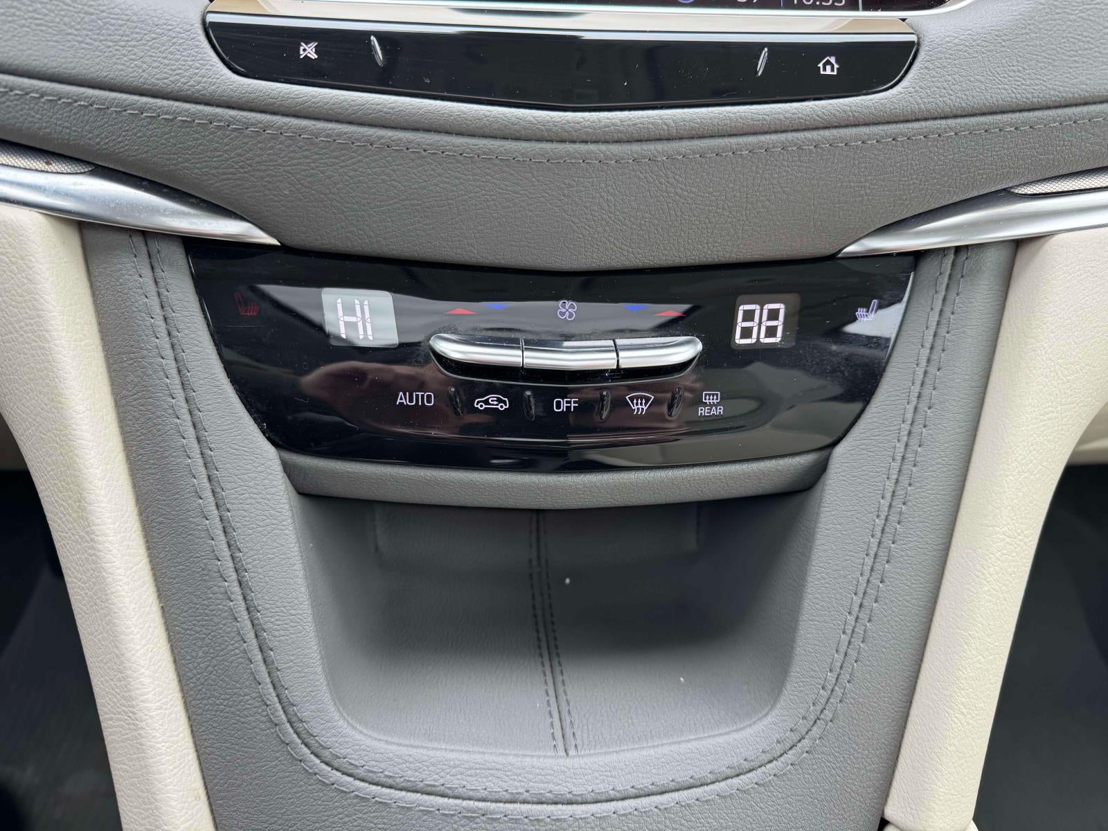 2023 Cadillac XT5 AWD Premium Luxury