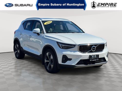 2023 Volvo XC40 B5 Ultimate Bright Theme