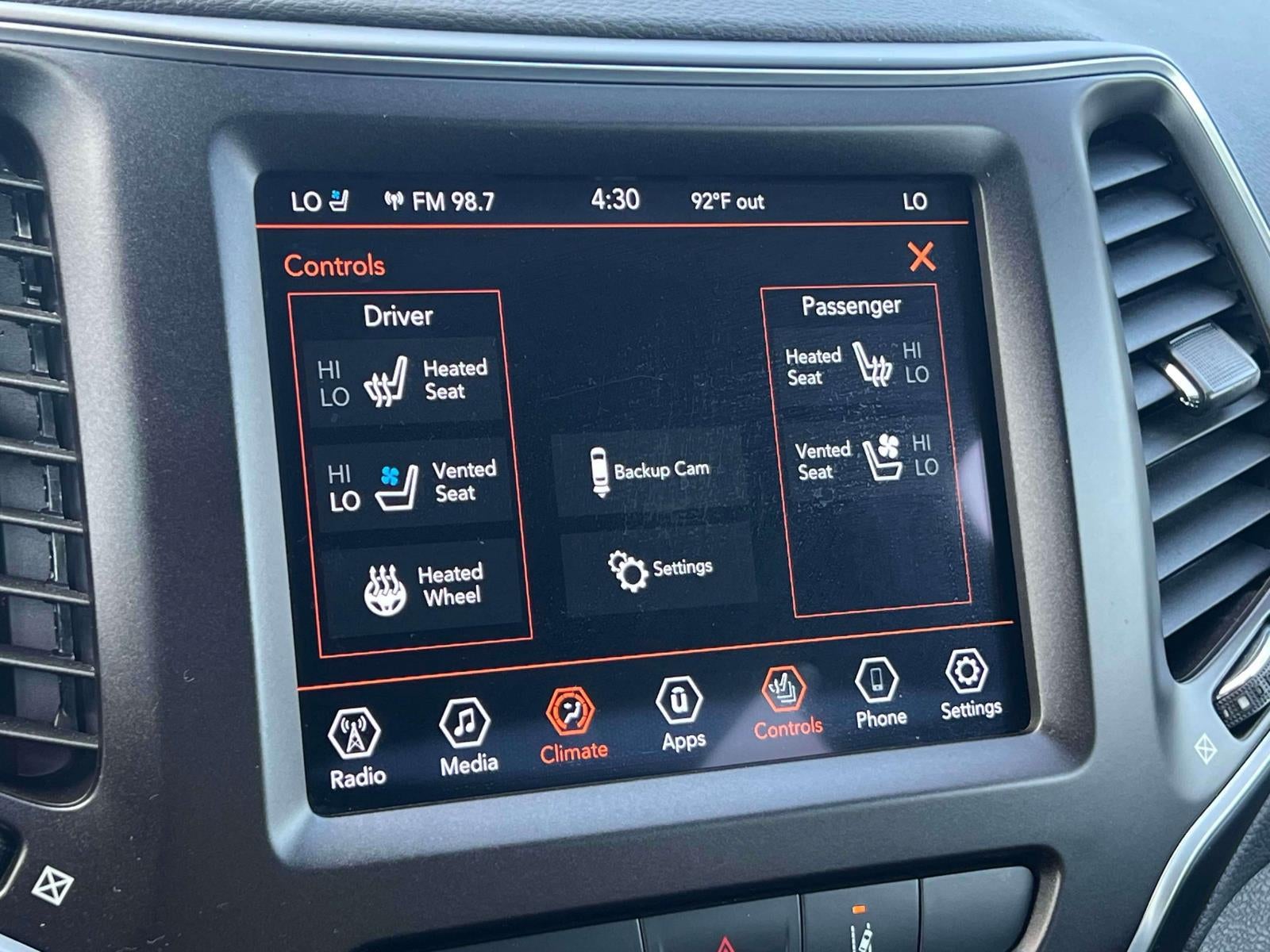 2022 Jeep Cherokee Trailhawk