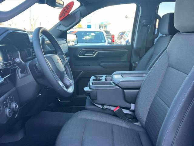 2025 Chevrolet Silverado 1500 LT (2FL)