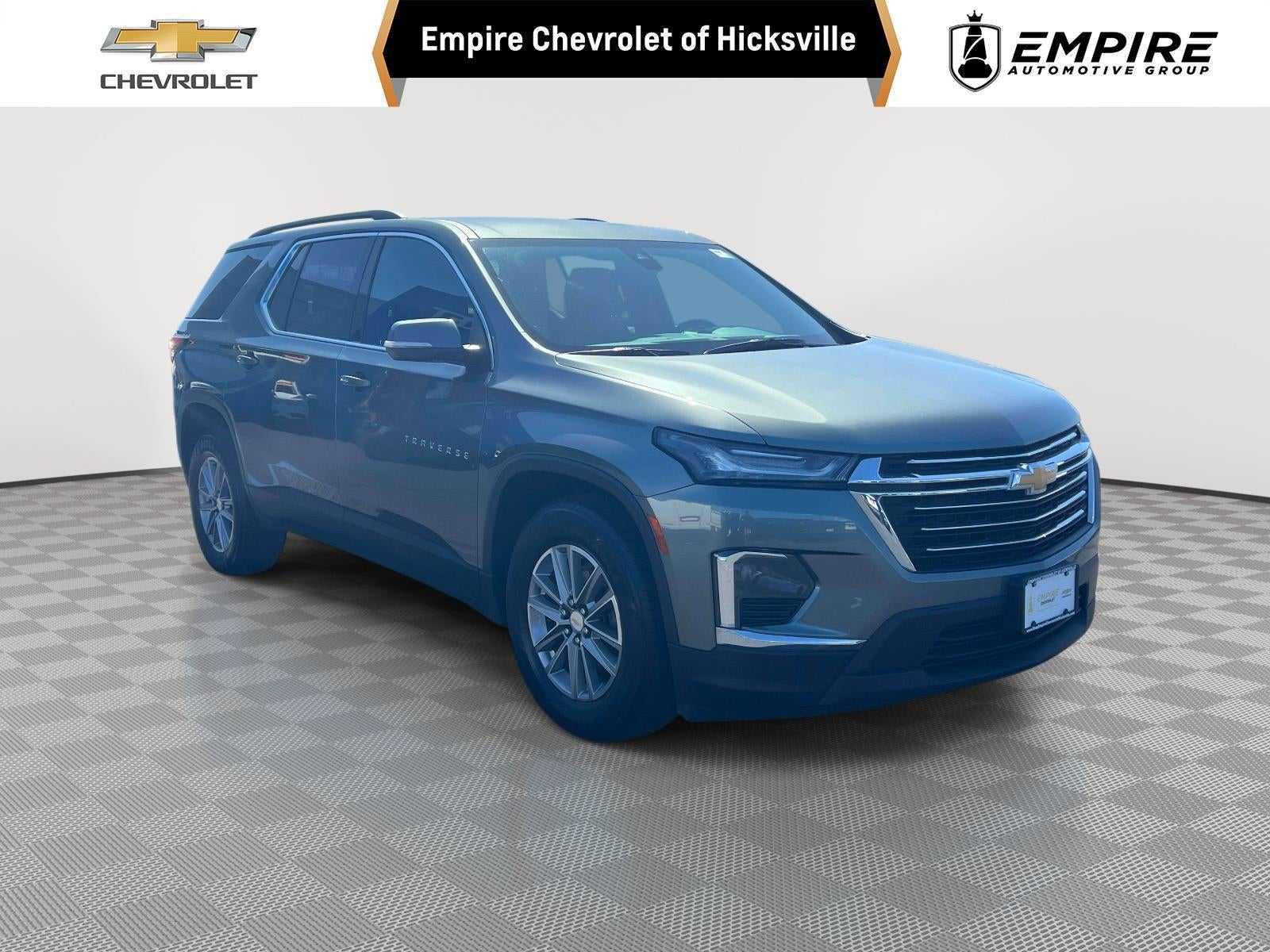 2023 Chevrolet Traverse LT Leather