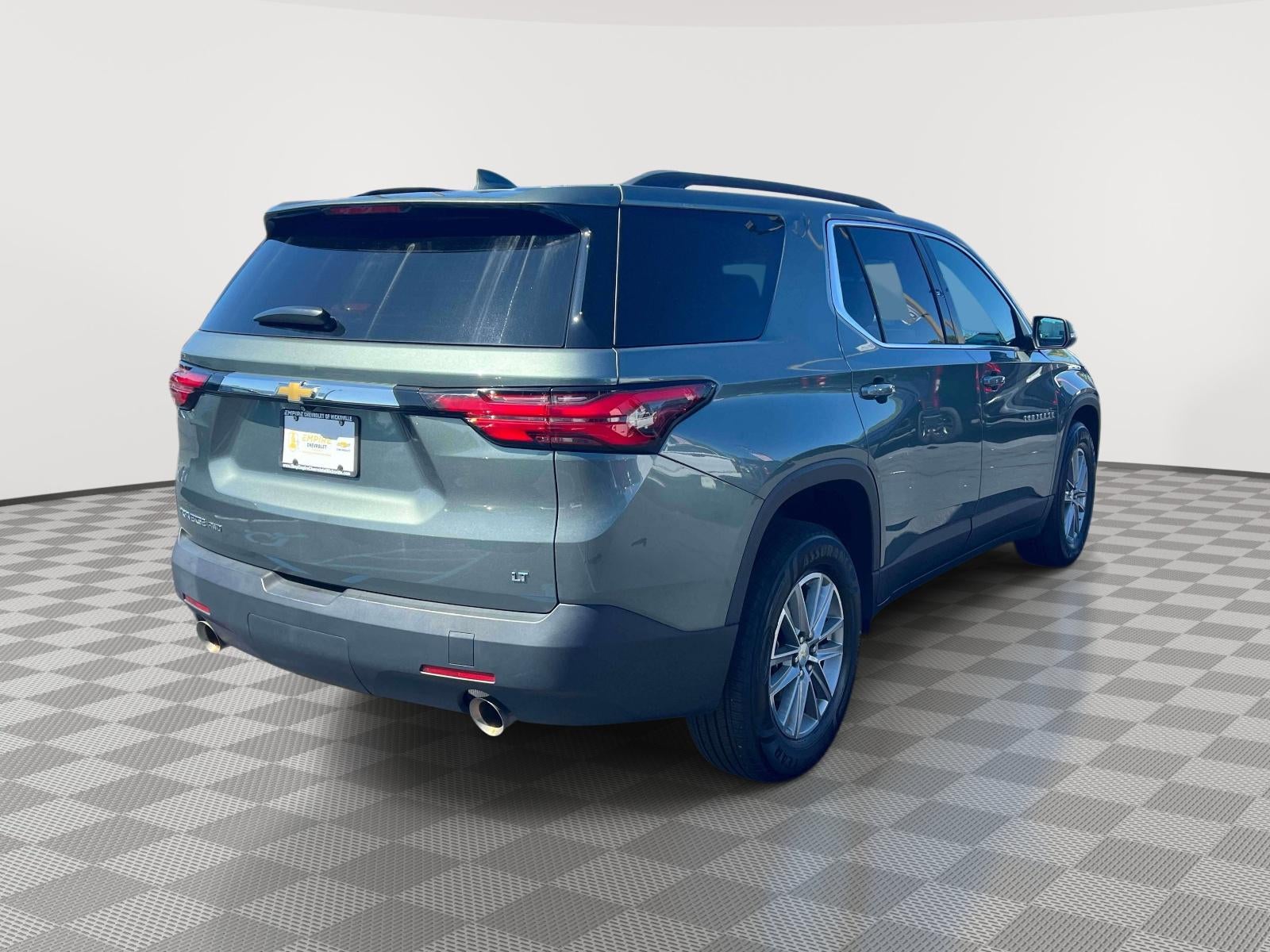 2023 Chevrolet Traverse LT Leather