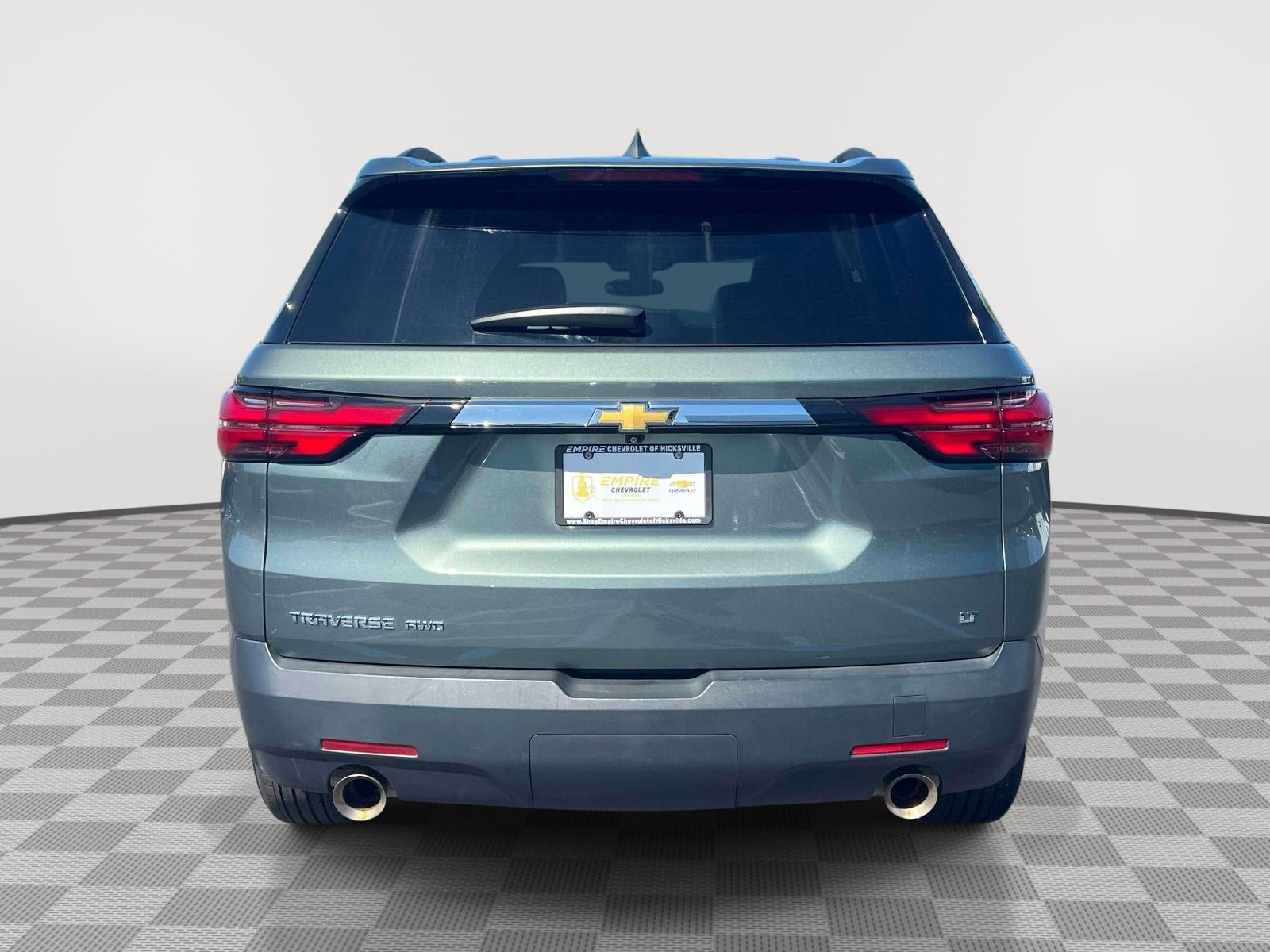 2023 Chevrolet Traverse LT Leather