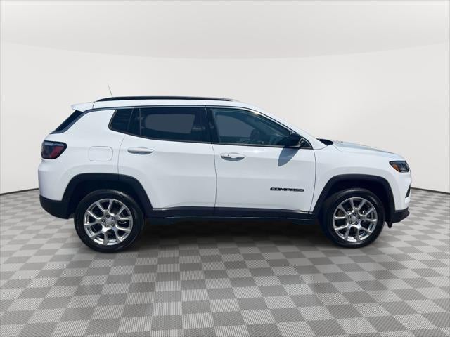 2023 Jeep Compass Latitude Lux