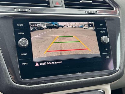 2022 Volkswagen Tiguan SE R-Line Black