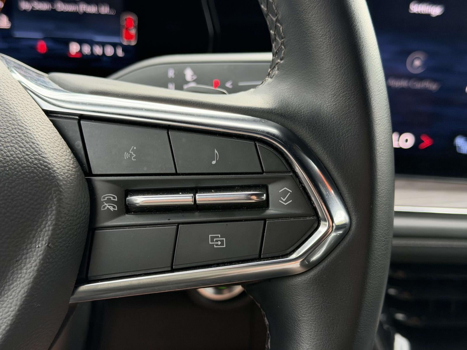 2025 Chevrolet Suburban LT
