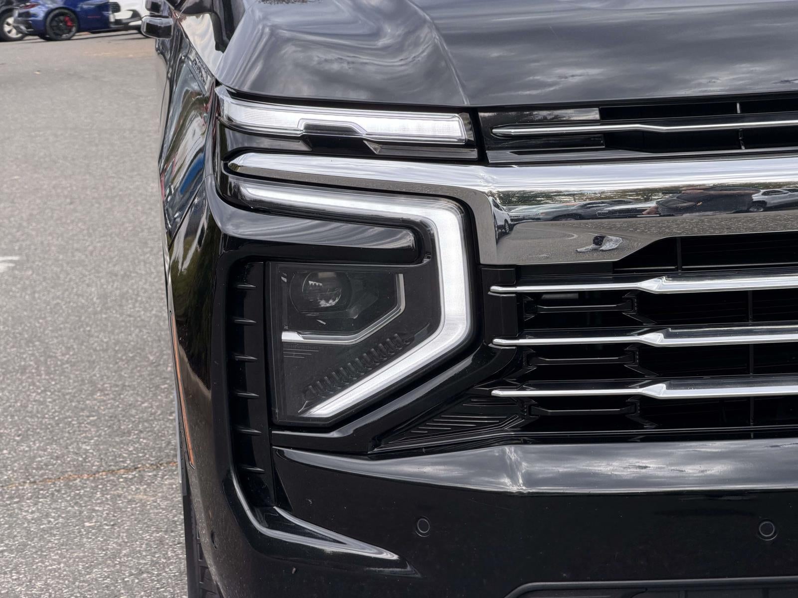 2025 Chevrolet Suburban LT