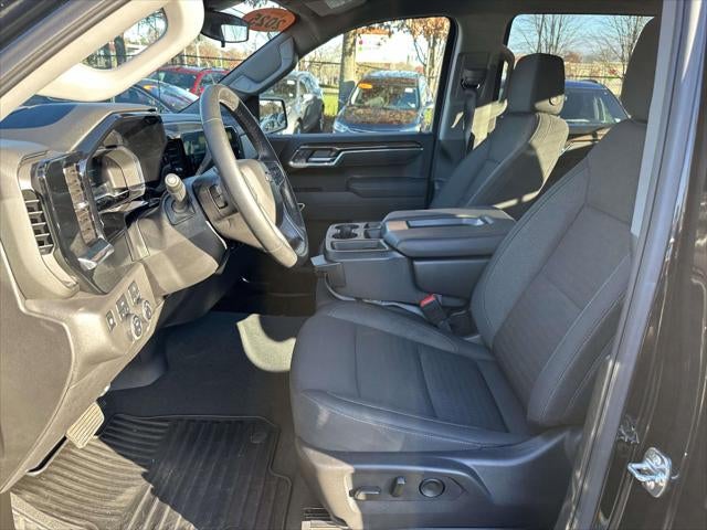 2025 Chevrolet Silverado 1500 LT (2FL)