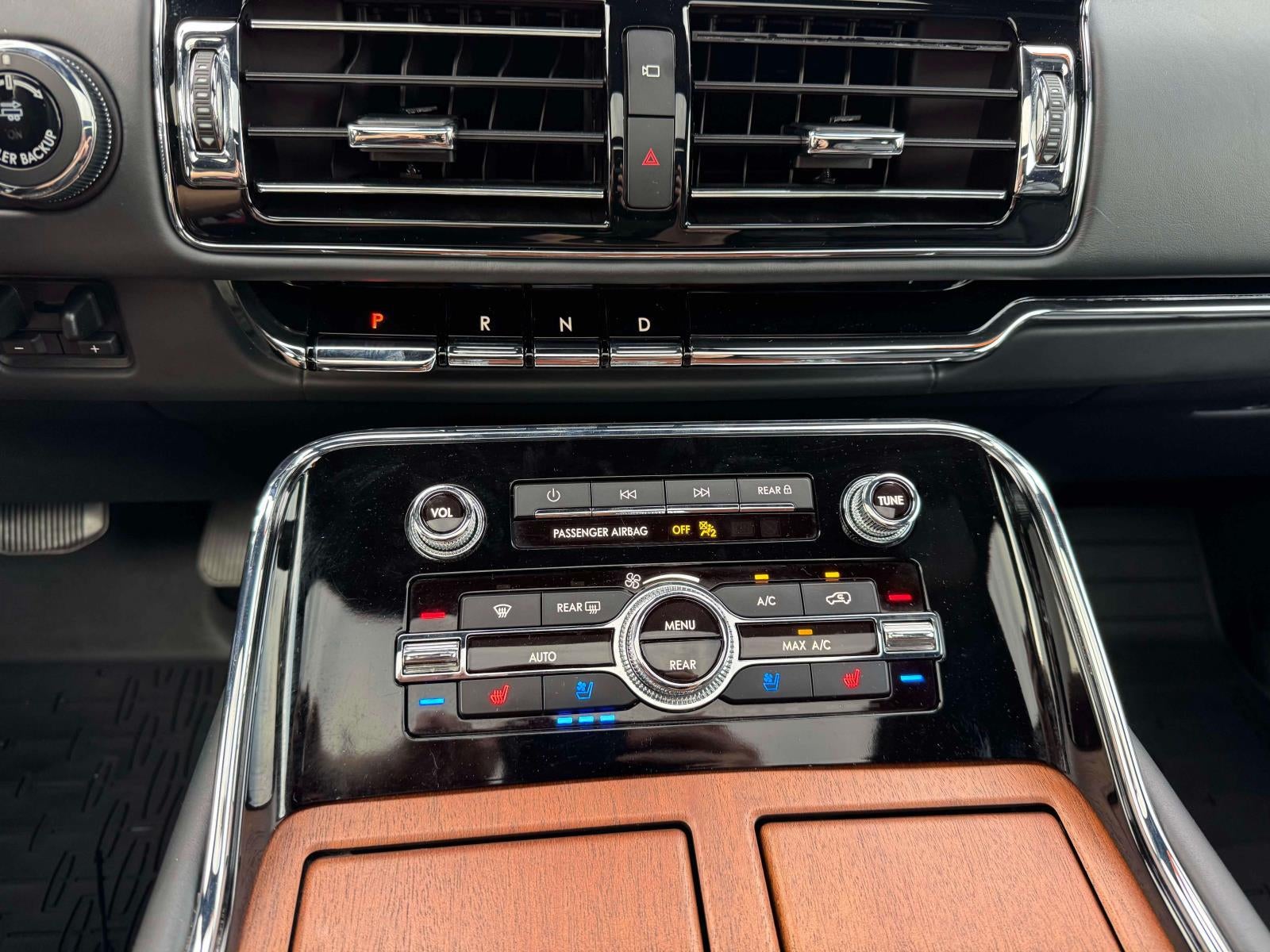 2024 Lincoln Navigator Black Label