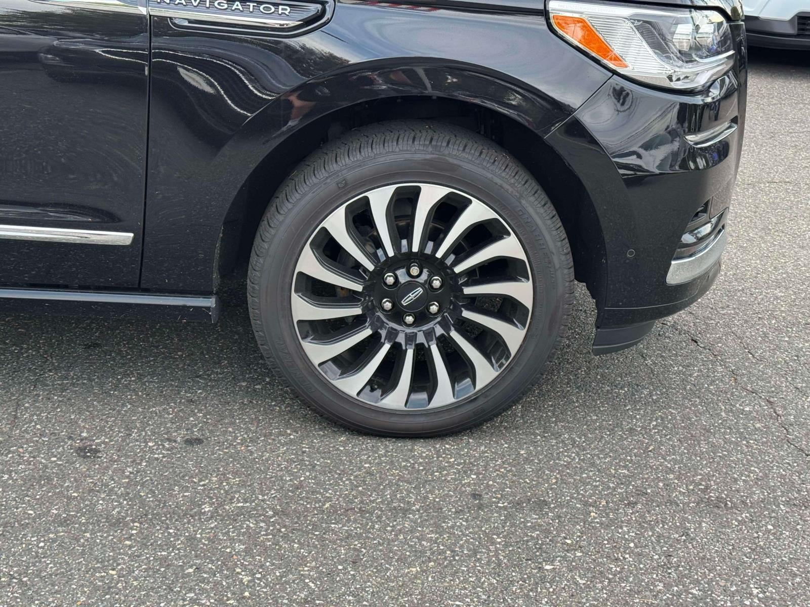 2024 Lincoln Navigator Black Label