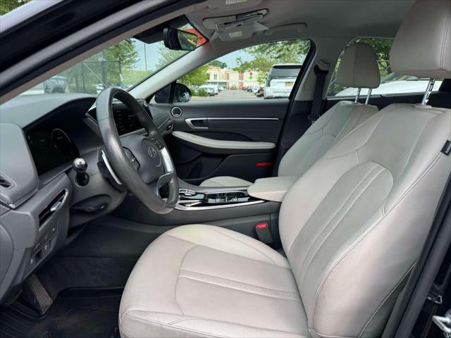 2022 Hyundai SONATA HYBRID Limited