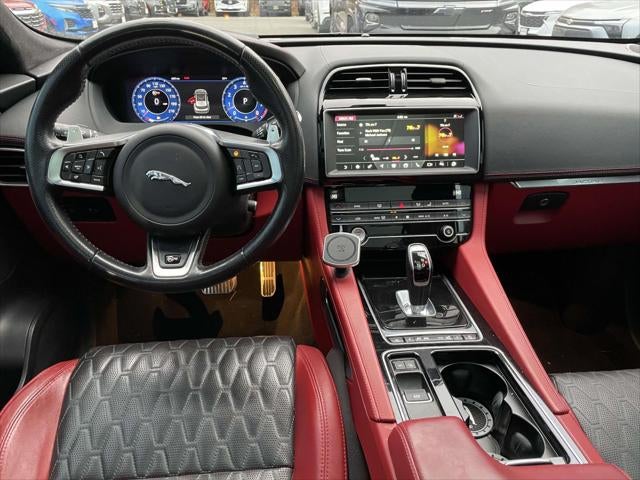 2020 Jaguar F-PACE SVR