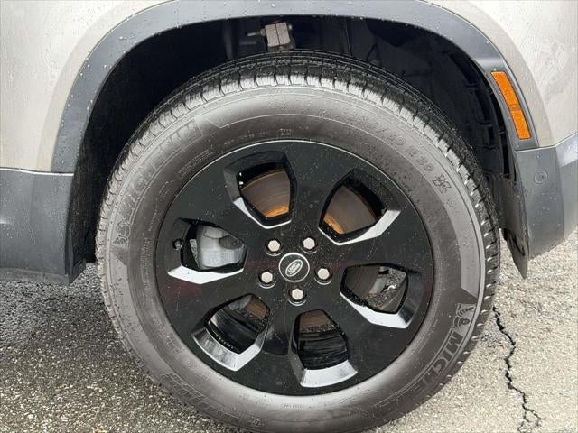 2023 Land Rover Defender S