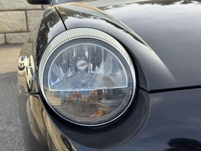 2004 Ford Thunderbird Base