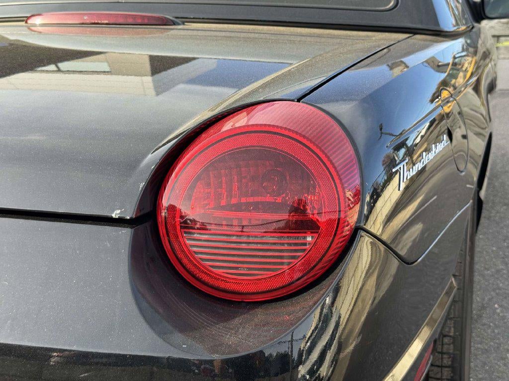 2004 Ford Thunderbird Base