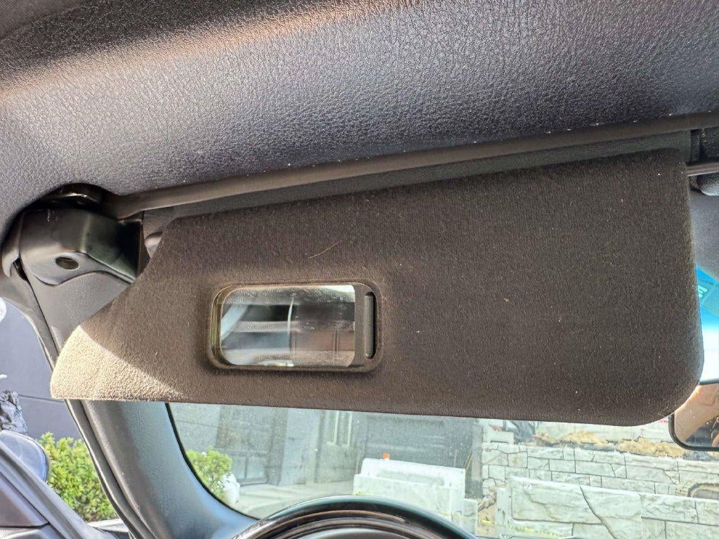 2004 Ford Thunderbird Base