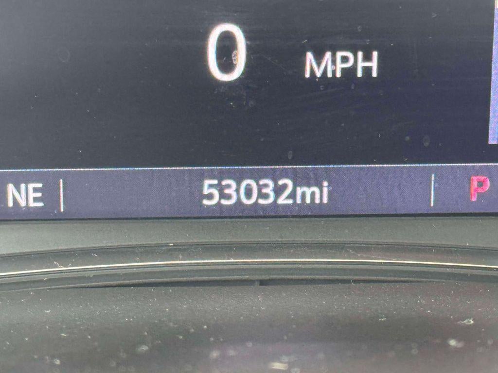 2023 Chevrolet Traverse AWD LT Cloth