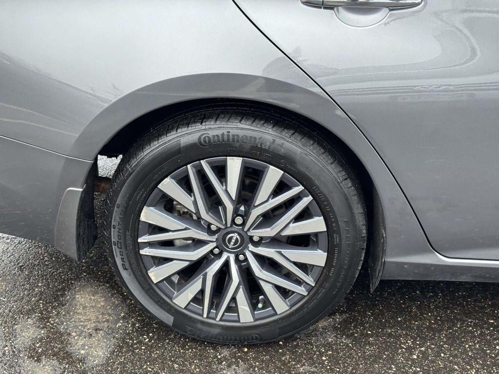 2023 Nissan Altima SV FWD