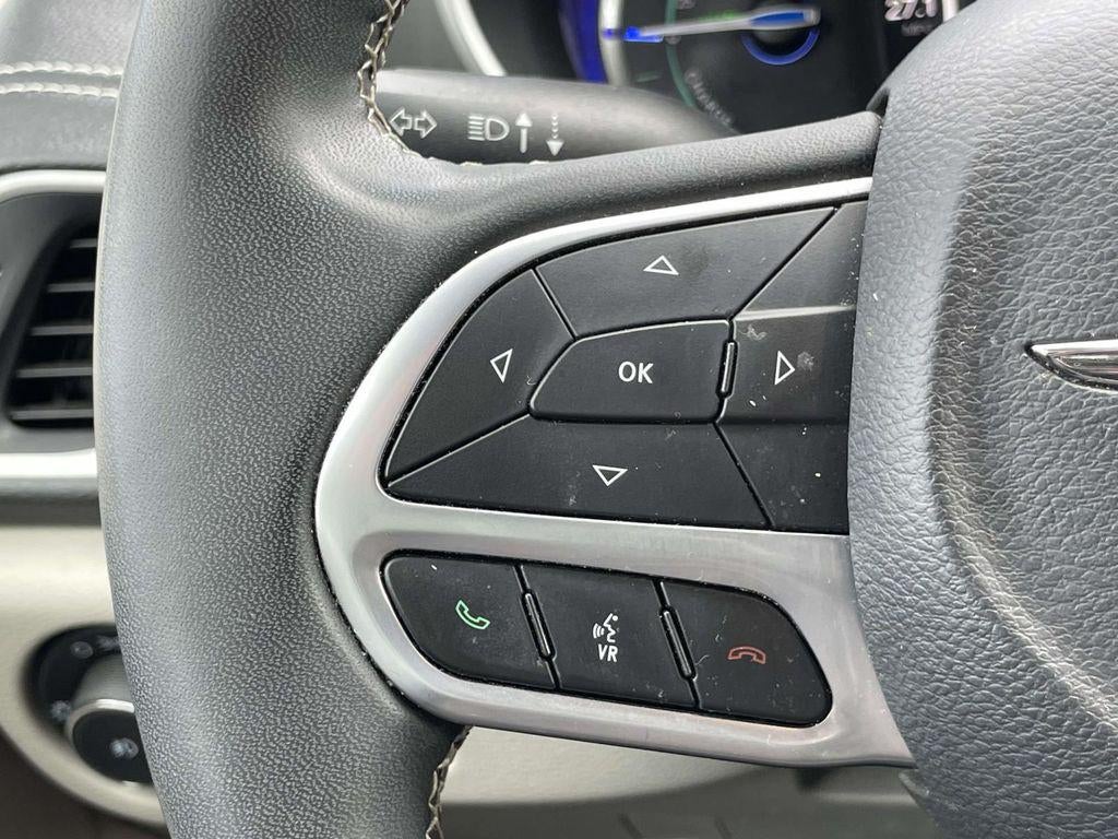 2022 Chrysler Pacifica Hybrid Touring L