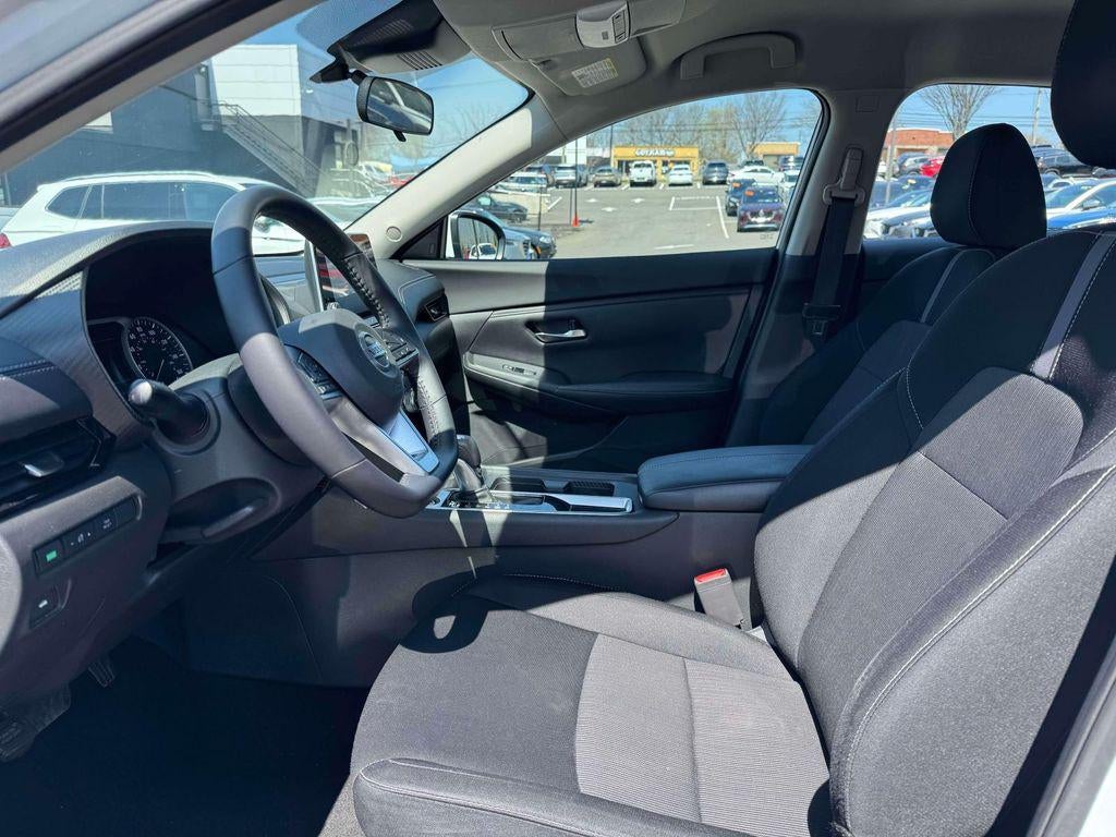 2021 Nissan Sentra SV Xtronic CVT