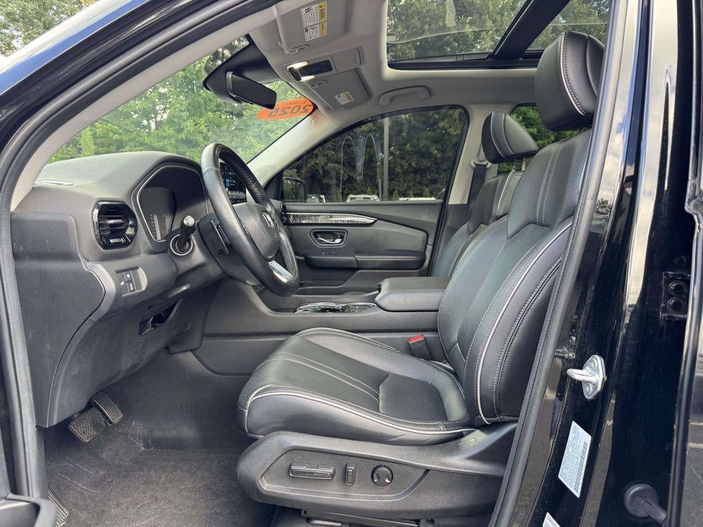 2023 Honda Pilot AWD Elite