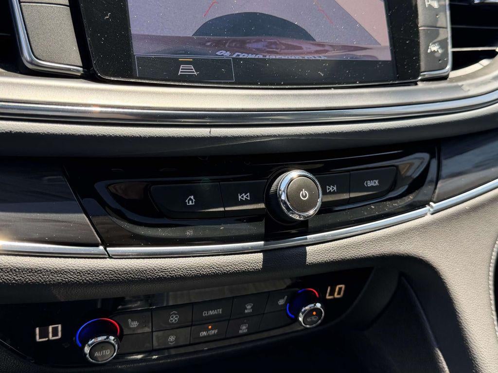2023 Buick Enclave Essence AWD