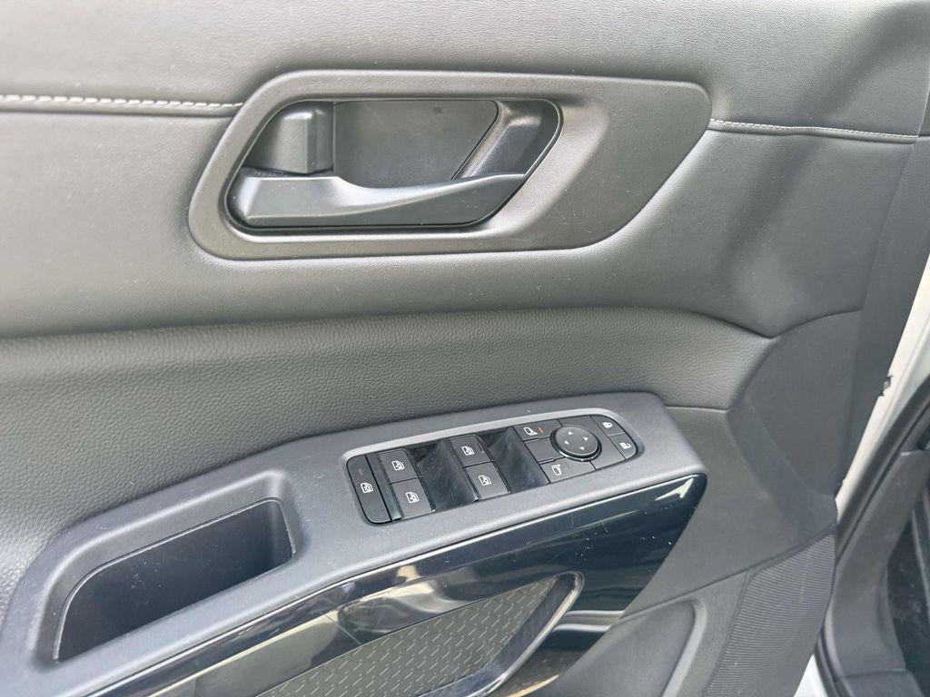 2024 Nissan Pathfinder SV 4WD