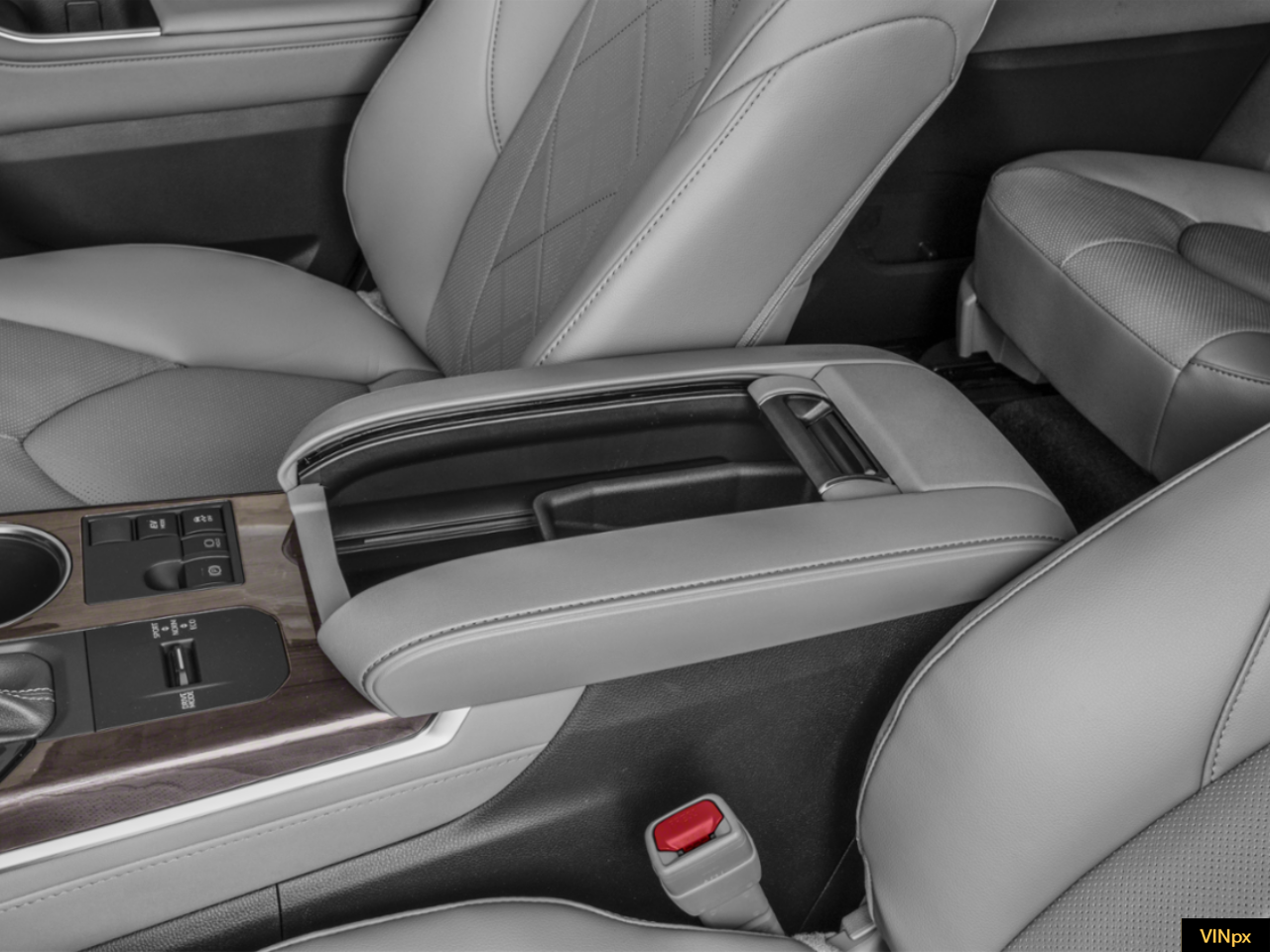 2024 Toyota Highlander Hybrid Platinum